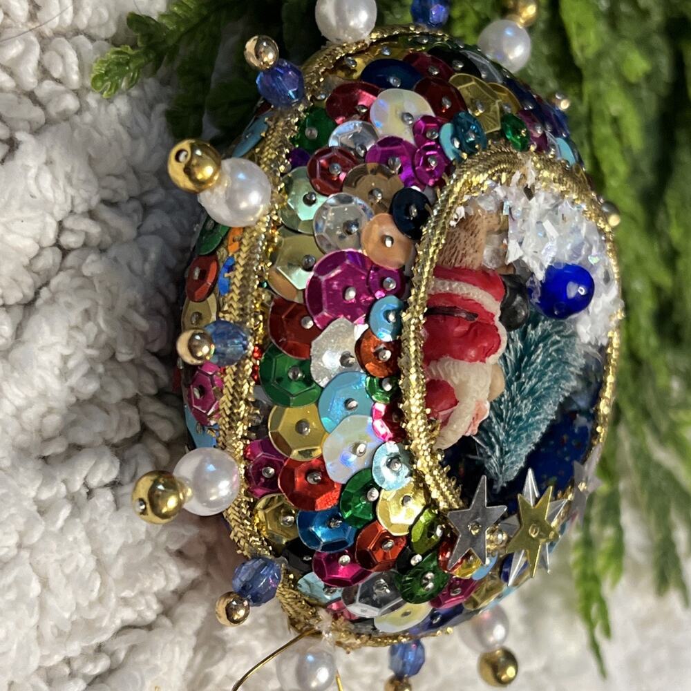 Diorama Christmas Ornament Sequins Beads Santa Reindeer Mushroom Tree Vintage - Picture 7 of 10